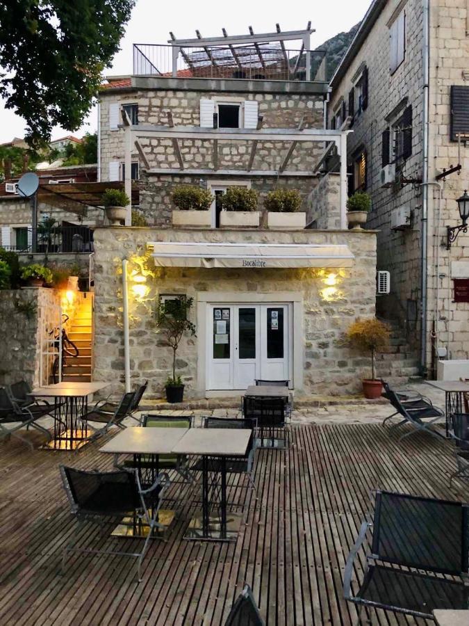 Sunny Port Apartment & Rooms Perast Exterior foto