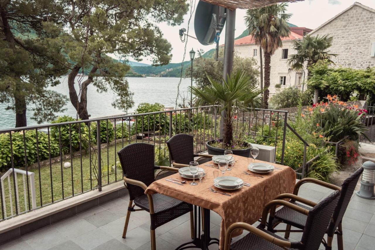 Sunny Port Apartment & Rooms Perast Exterior foto