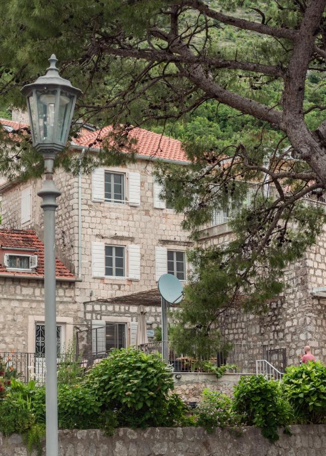 Sunny Port Apartment & Rooms Perast Exterior foto